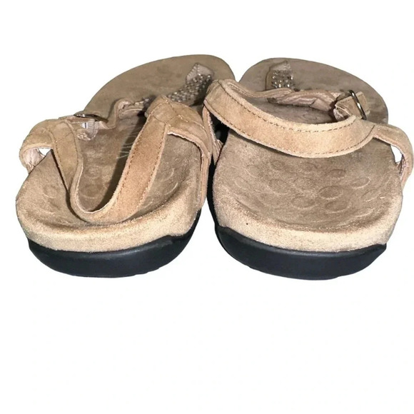Vionic 8W t-strap tan with beading orthotic sandals - Picture 5 of 9